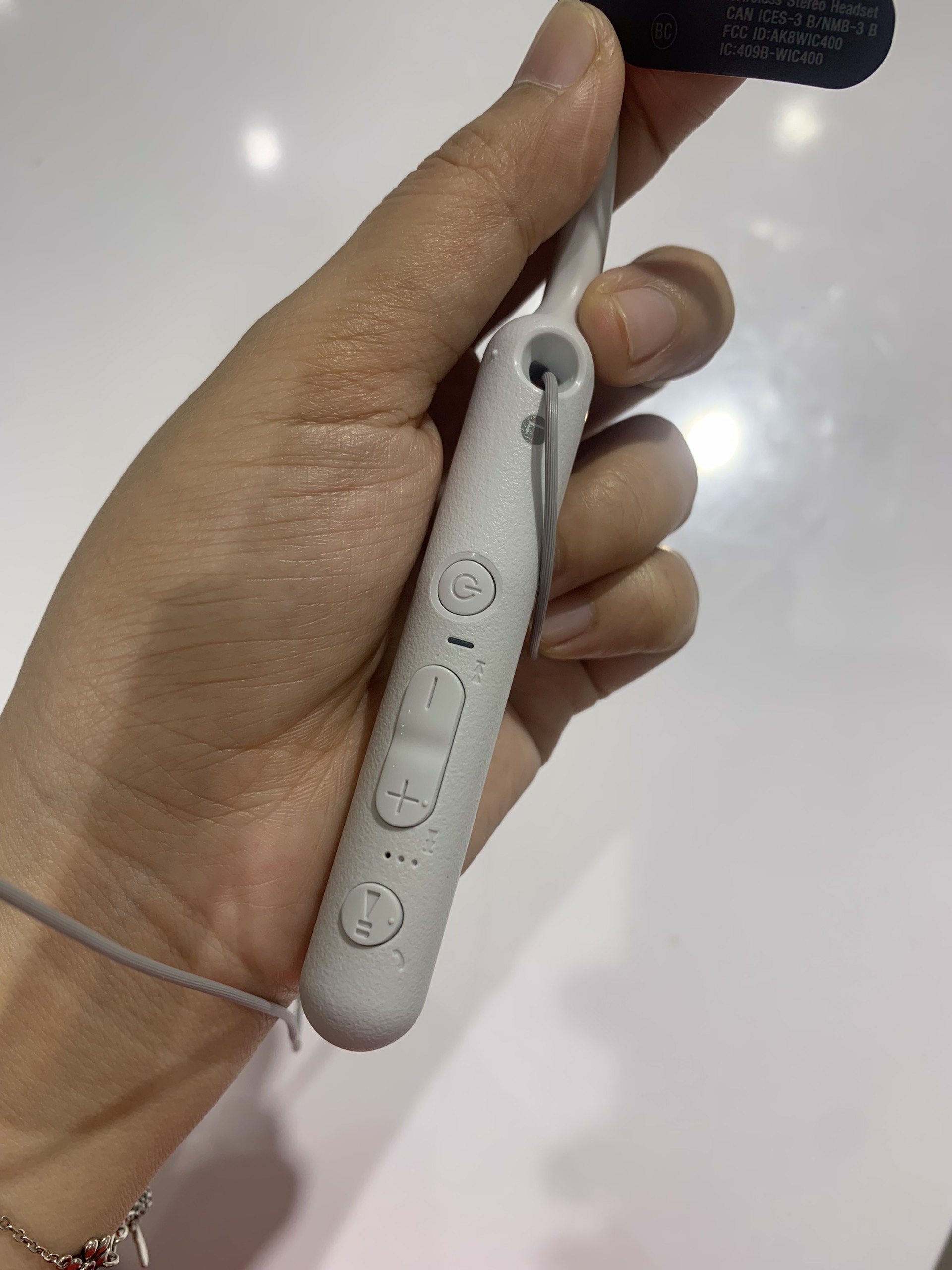 Tai Nghe Bluetooth Sony WI-C400 Chính Hãng (99% nobox)