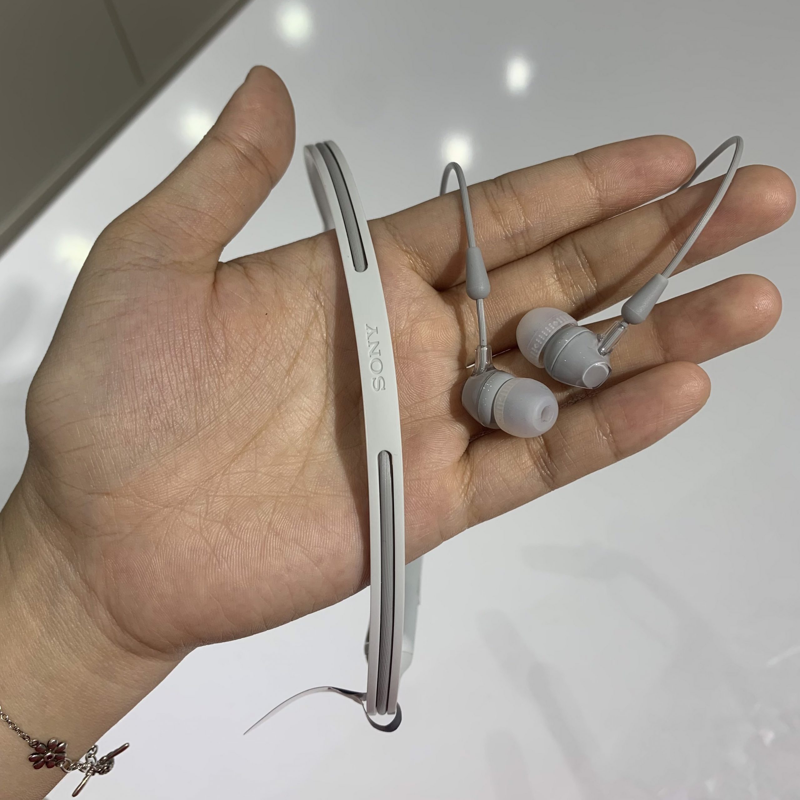 Tai Nghe Bluetooth Sony WI-C400 Chính Hãng (99% nobox)