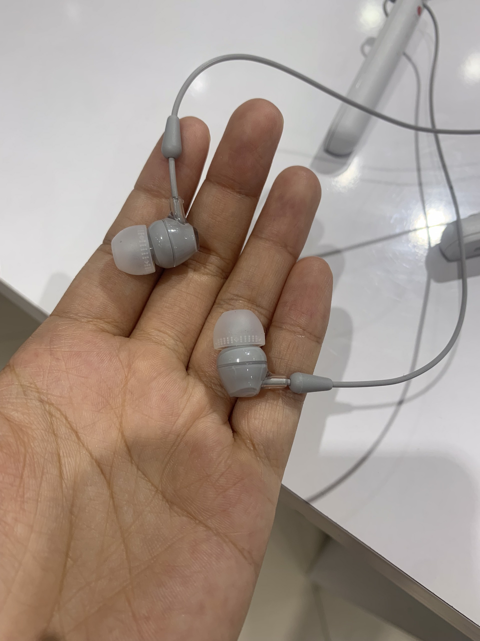 Tai Nghe Bluetooth Sony WI-C400 Chính Hãng (99% nobox)