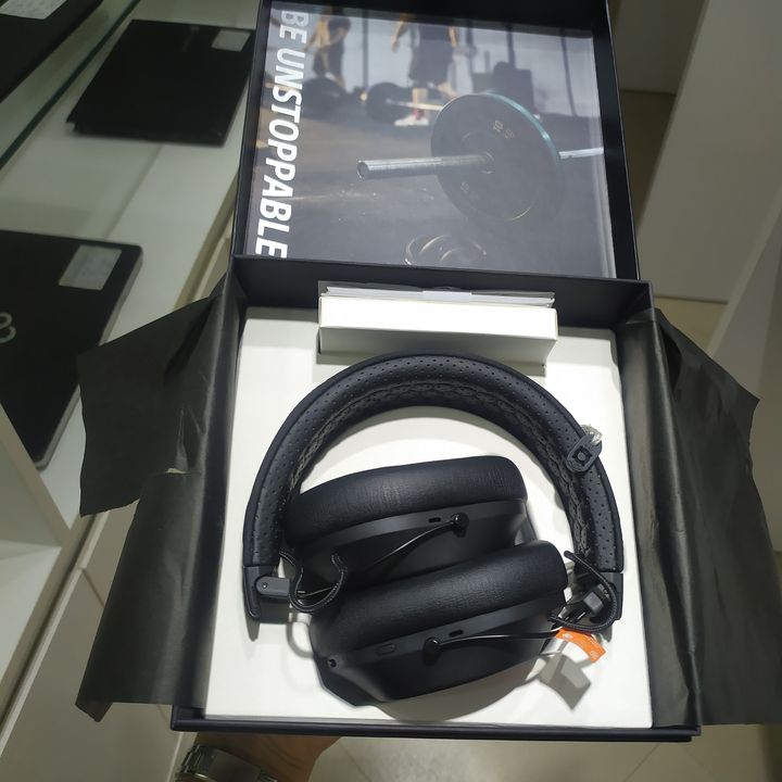 Plantronics Backbeat Fit 6100 Over Ear Bluetooth Thể Thao Cao Cấp