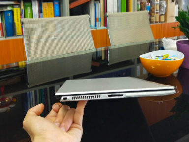 Laptop NEC Versa PRO VK18TGG ບາງເບົາພິເສດ