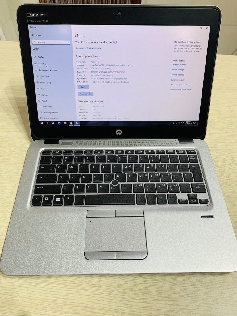 HP 820 G3 Screen