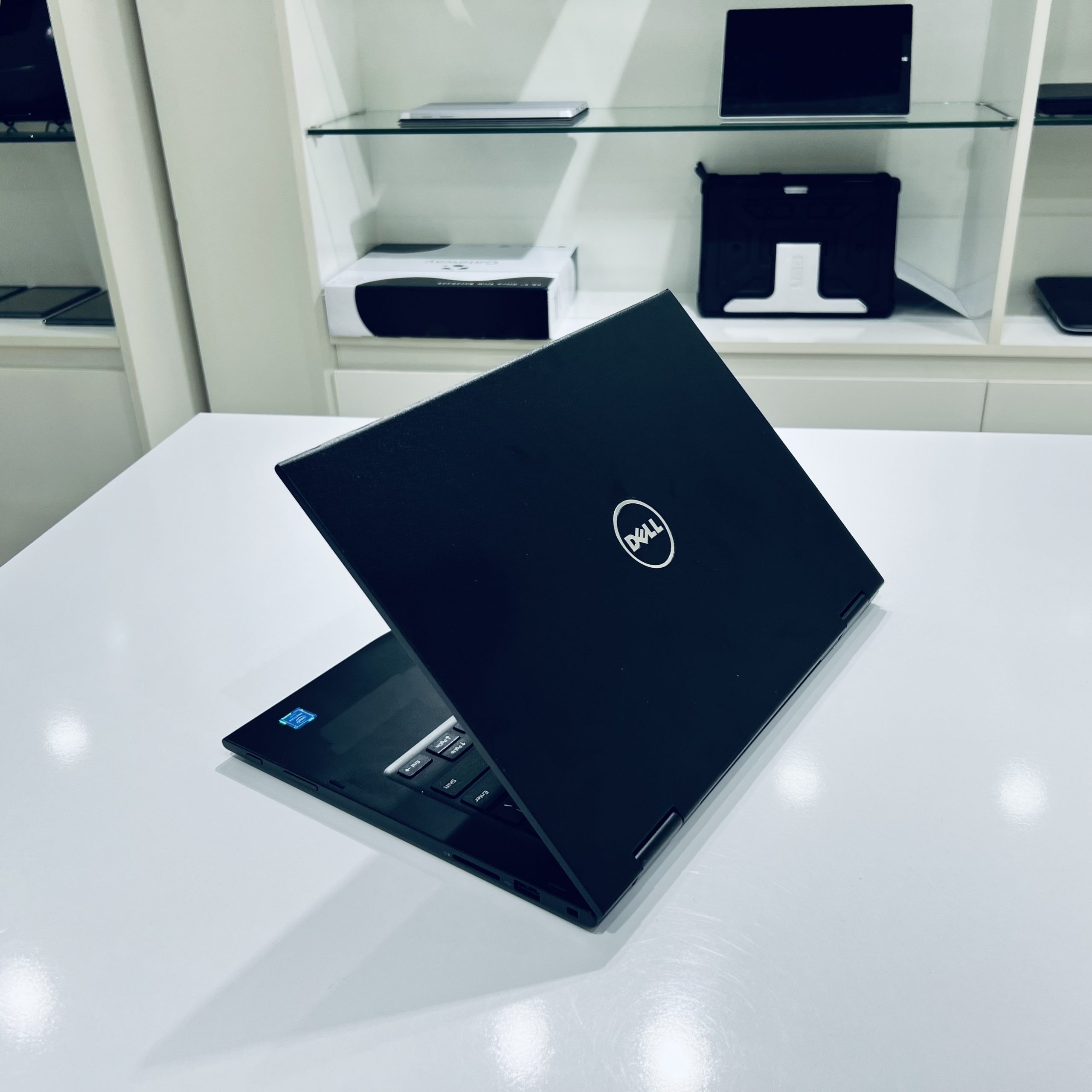 Laptop Dell Latitude 3390 2-in-1 ຈໍສຳພັດ ໝຸນໄດ້ 360 ອົງສາ