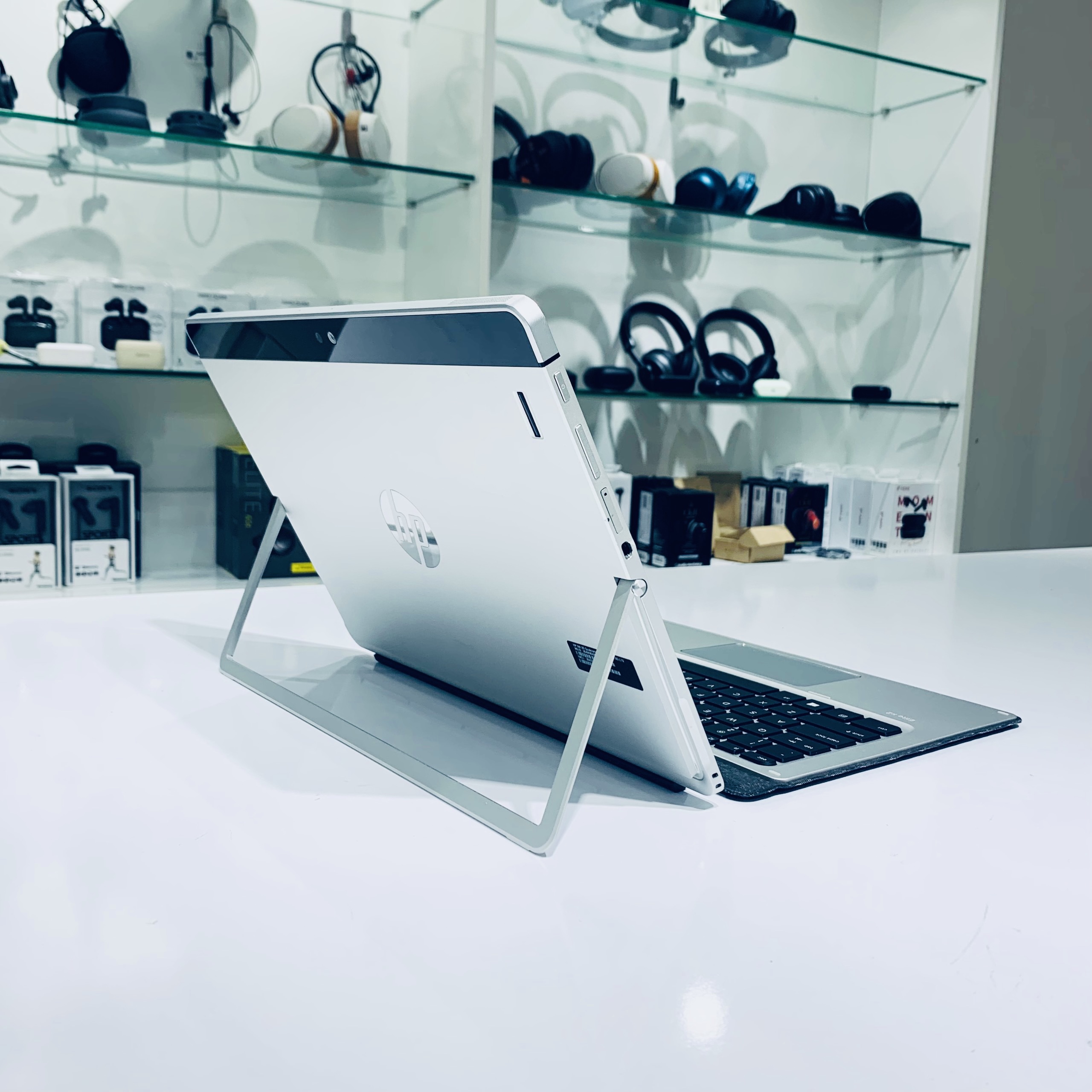Laptop HP Elitebook X2 1012 G1 2-in-1 ຫຼູຫຼາສະໄຕລ໌ນັກທຸລະກິດ