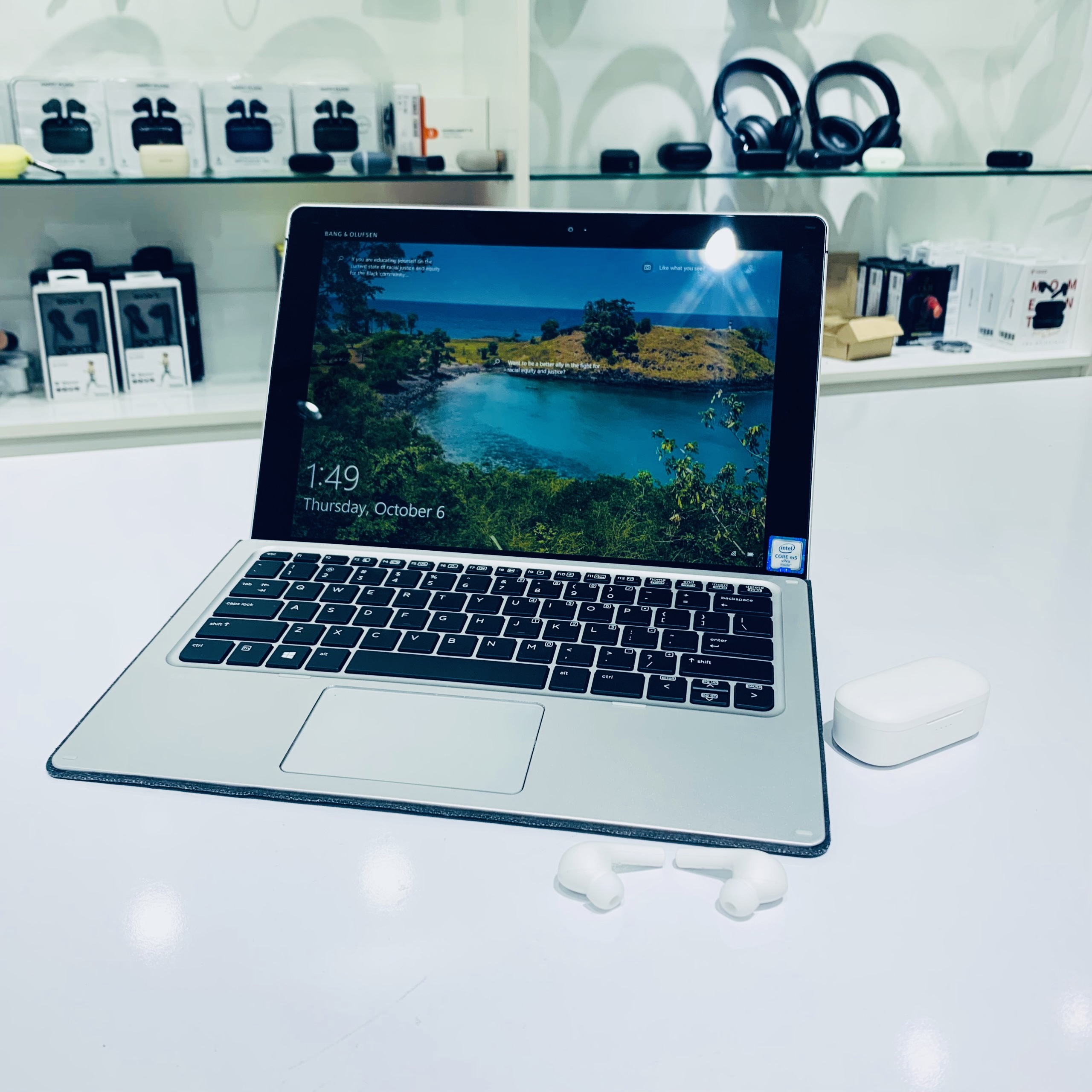 Laptop HP Elitebook X2 1012 G1 2-in-1 ຫຼູຫຼາສະໄຕລ໌ນັກທຸລະກິດ
