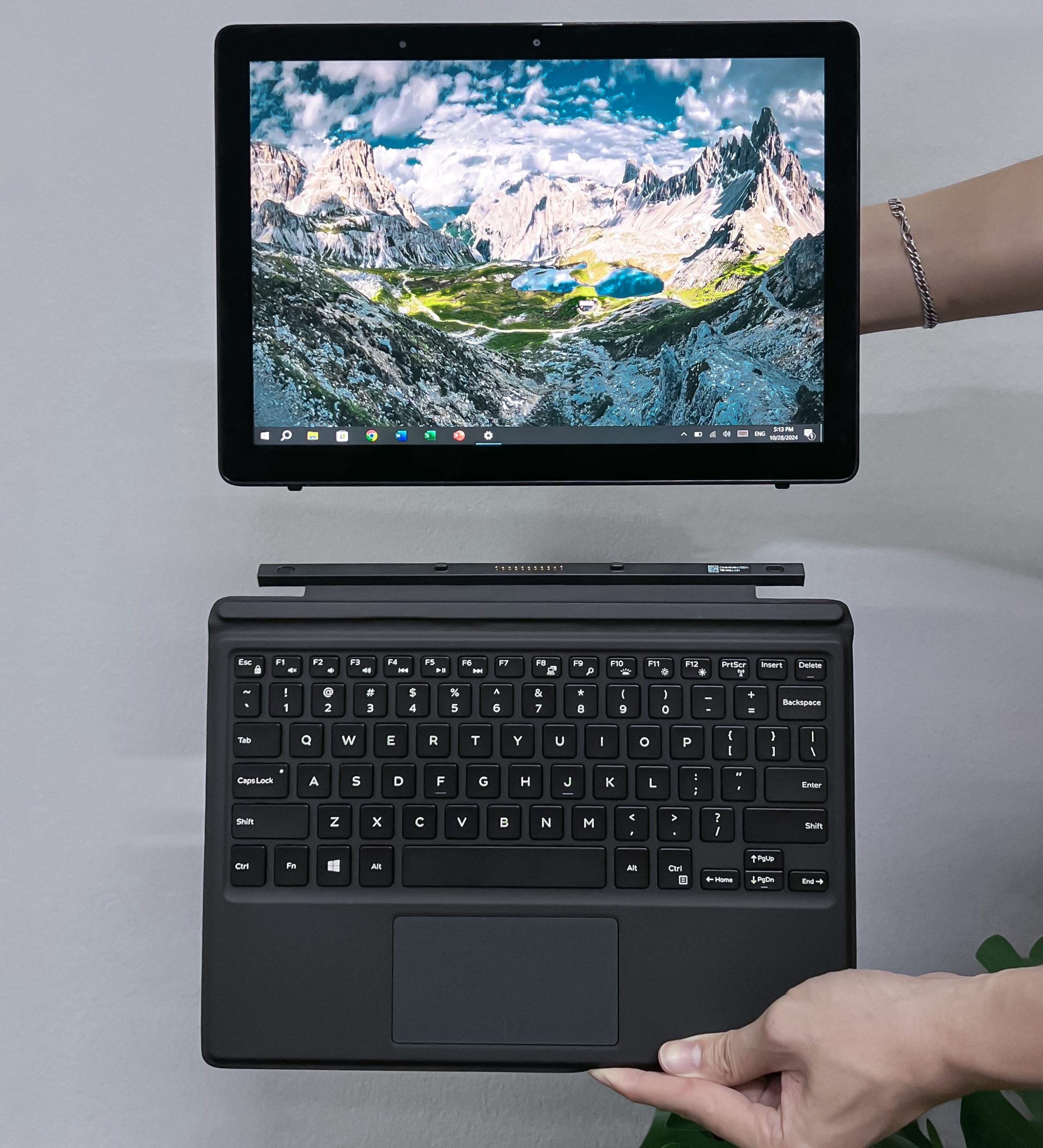 Laptop Dell Latitude 5290 2-in-1 ສຳພັດ ສະເປັກແຮງ (ສິນຄ້າພ້ອມສົ່ງ)