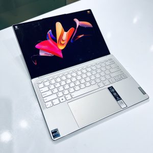 Lenovo Yoga Slim 9i Gen 7 Core I7 1280P Ram 32GB ໜ້າຈໍ 4K OLED (likenew)