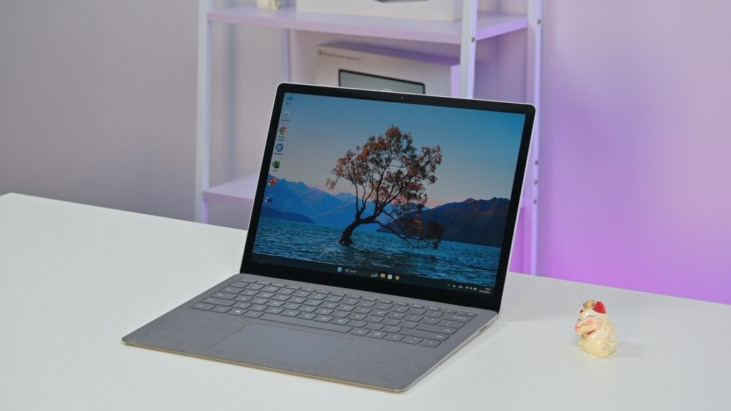 Surface Laptop 3 Screen