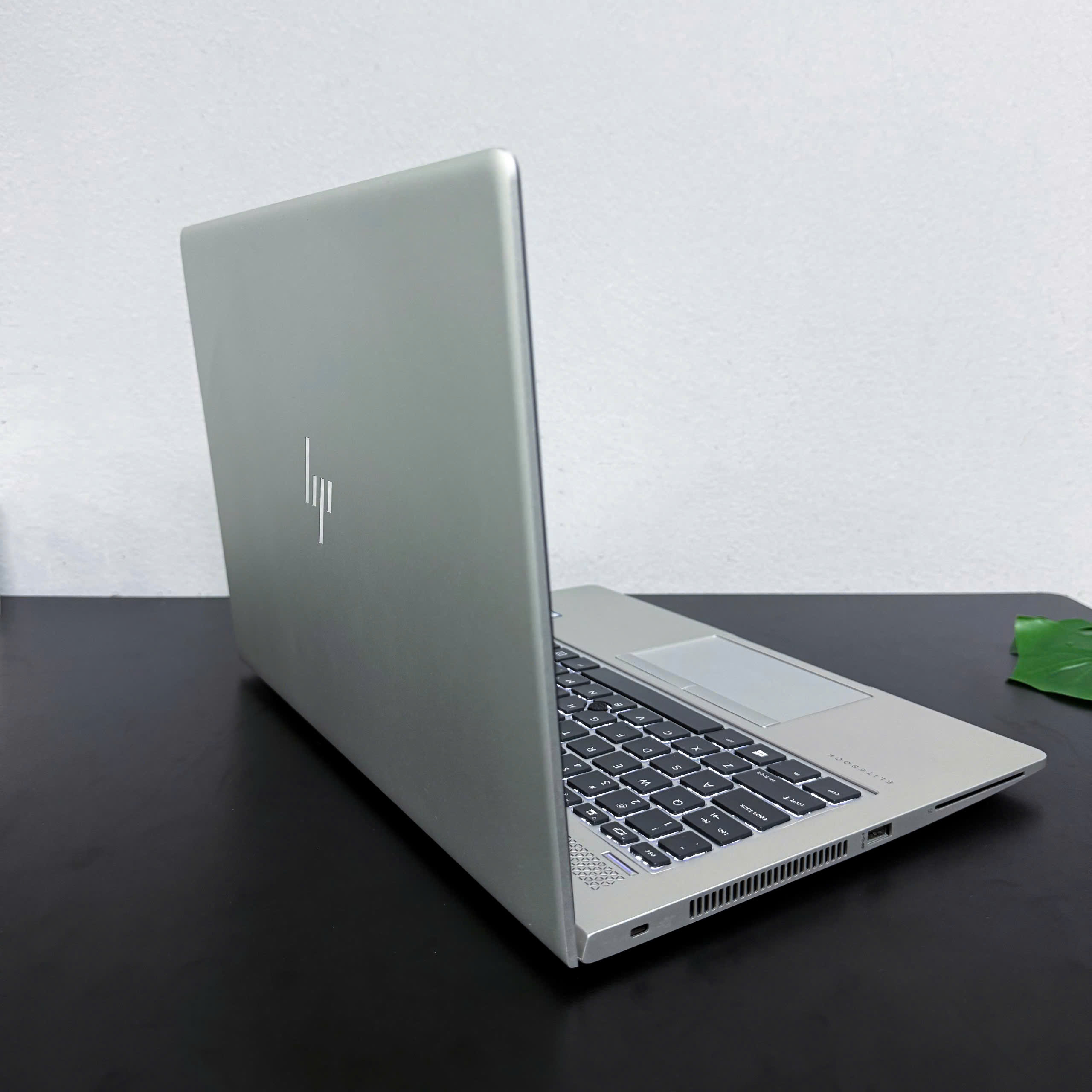 Laptop HP Elitebook 840 G6 VGA ແຍກ 2GB - ມີລາຍນິ້ວມື