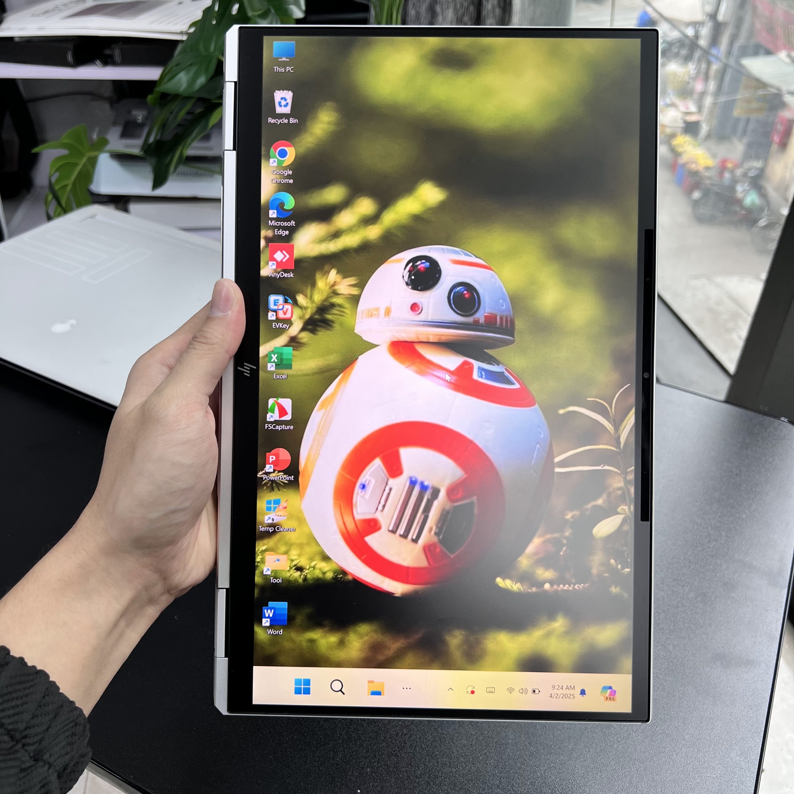 HP EliteBook 1040 G8 x360 - ຊັ້ນສູງ, ມີກຳລັງ ກັບ Core i7 Gen 11