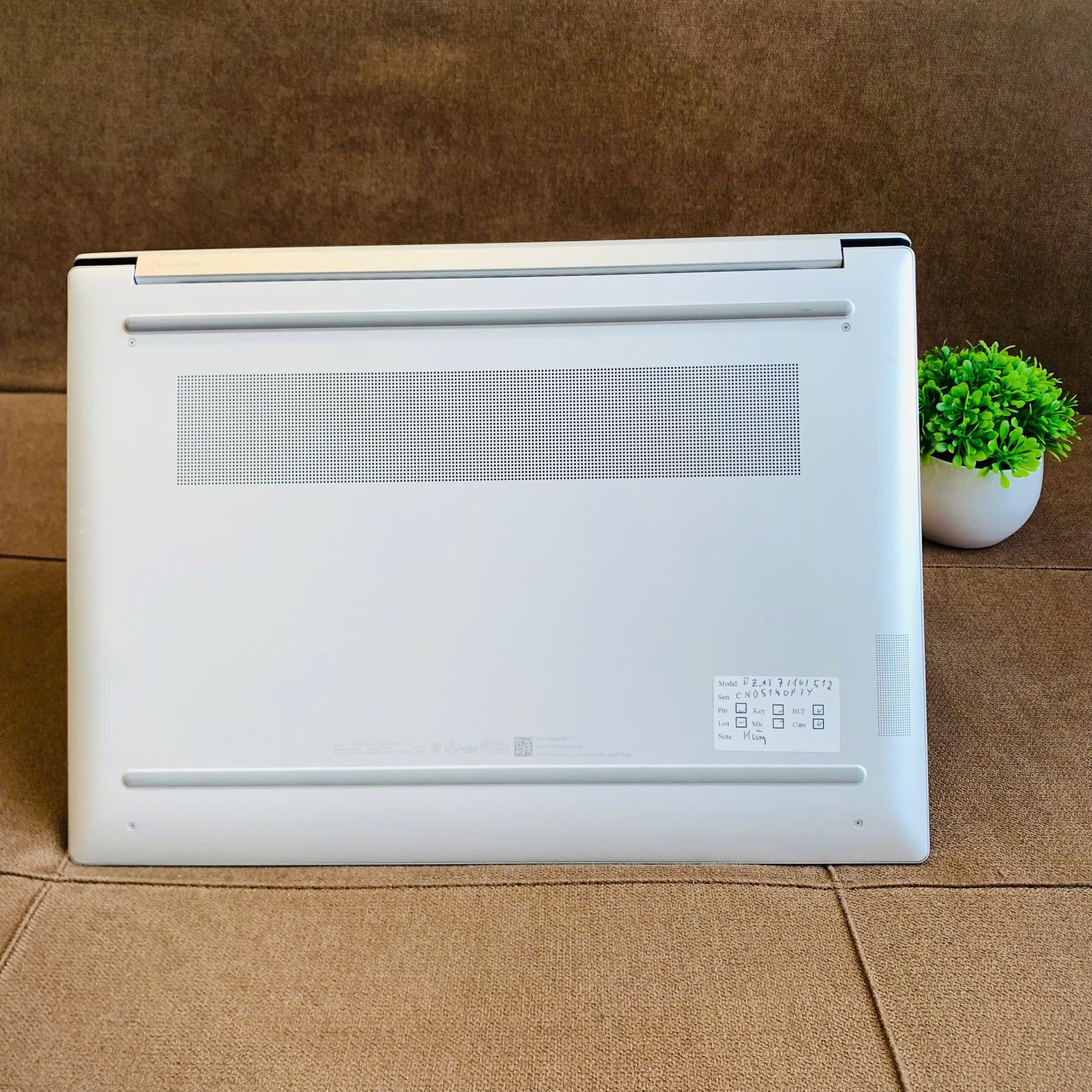 HP OmniBook 5 Laptop 16 2025 - ແລັບທັອບ AI ແຮງ ໃຊ້ງານລື່ນໄຫຼ