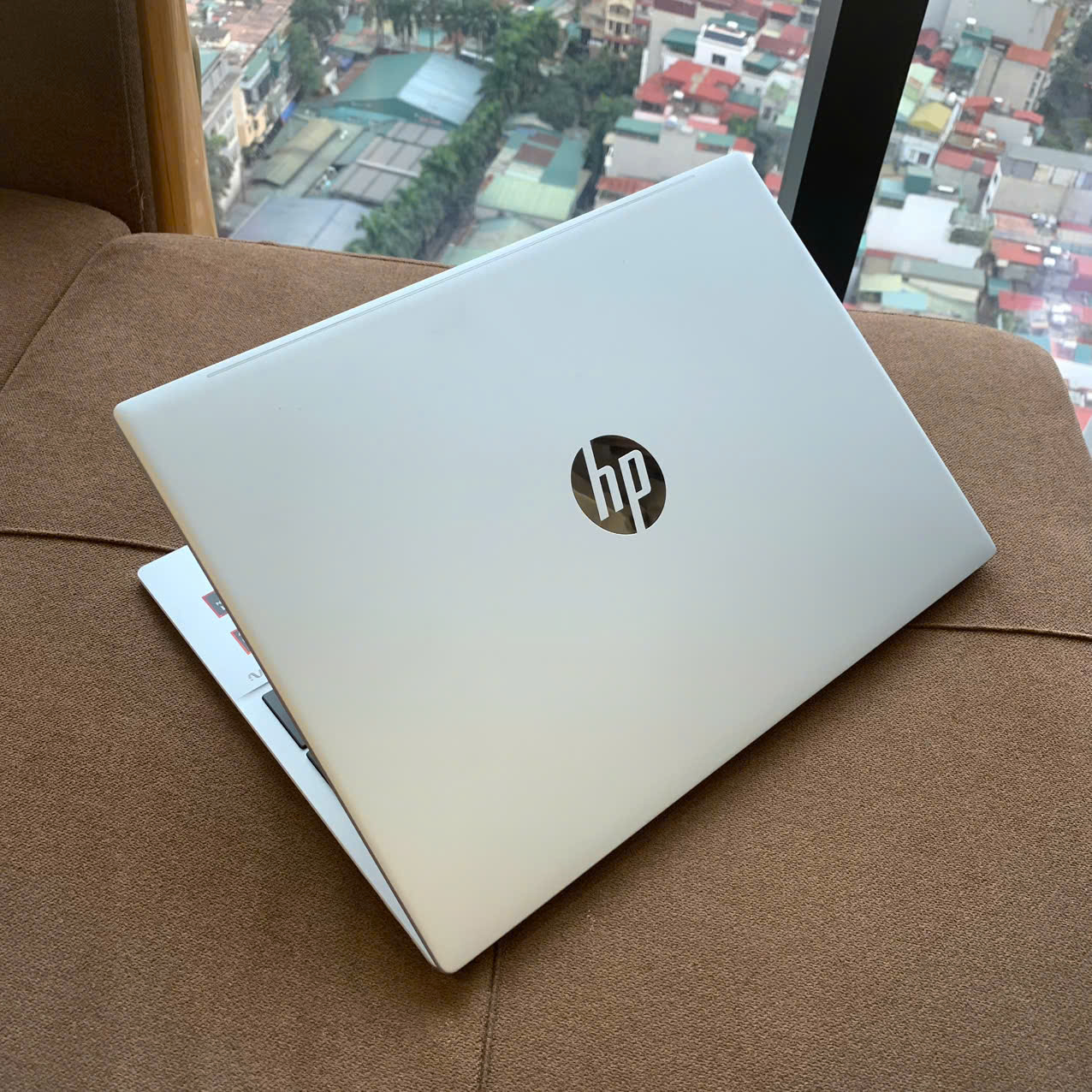 HP OmniBook 5 Laptop 16 2025 - ແລັບທັອບ AI ແຮງ ໃຊ້ງານລື່ນໄຫຼ