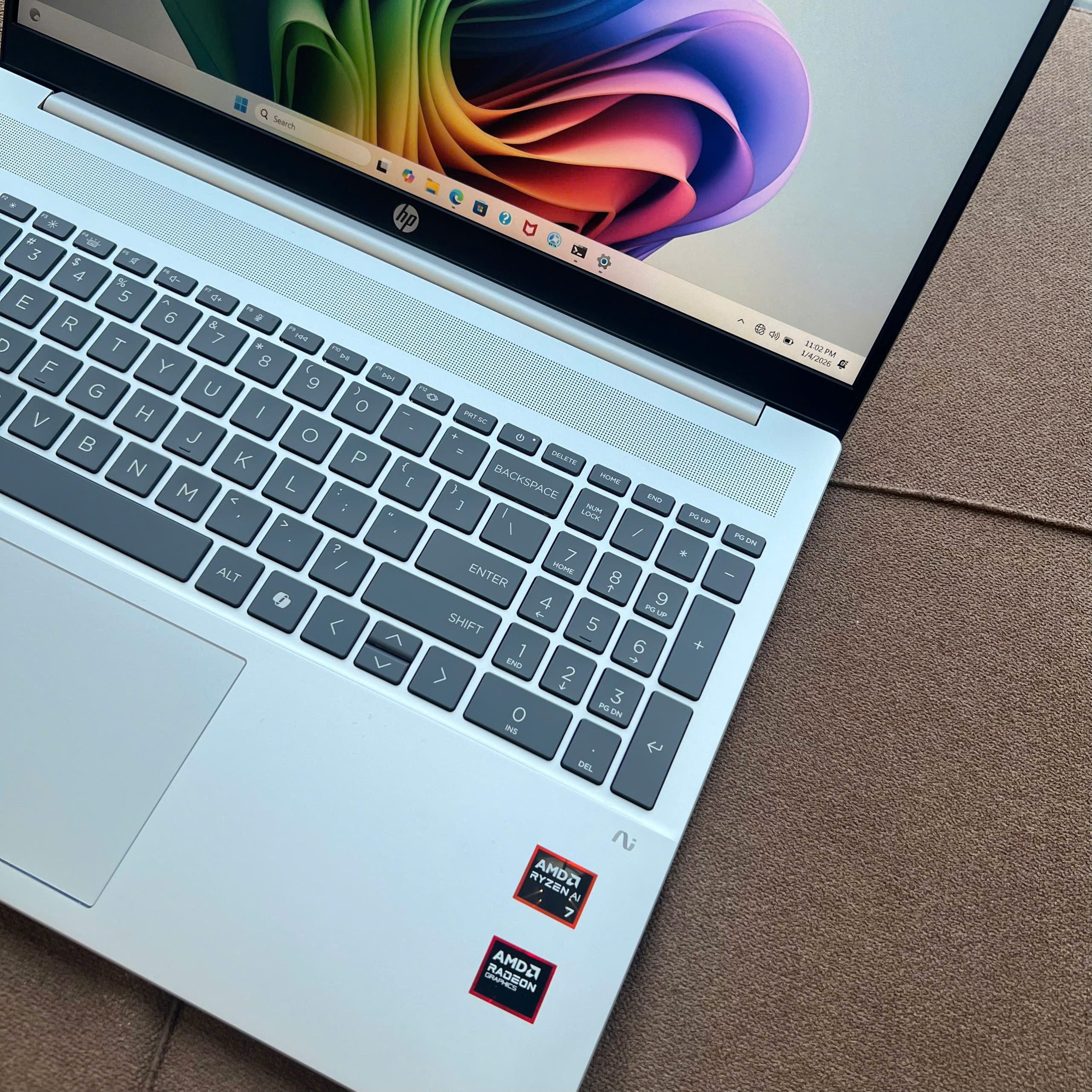HP OmniBook 5 Laptop 16 2025 - ແລັບທັອບ AI ແຮງ ໃຊ້ງານລື່ນໄຫຼ